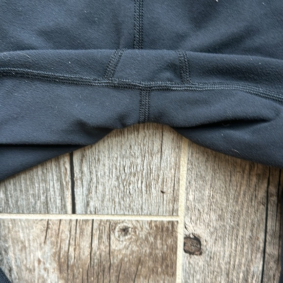 Lululemon leggings black size 8 - Picture 8 of 8